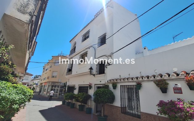 Wiederverkauf - Freistehende Villa - Estepona  - Estepona Centro
