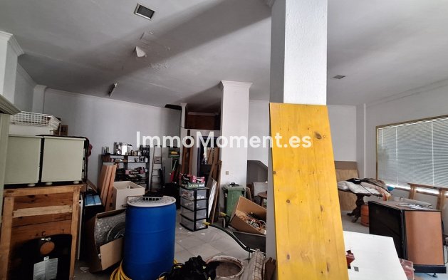 Wiederverkauf - Freistehende Villa - Estepona  - Estepona Centro