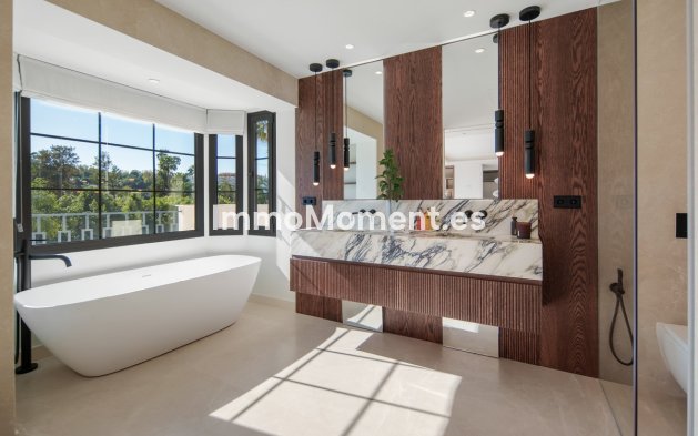 Bestaande woning - Vrijstaande villa - Marbella - Nueva Andalucía