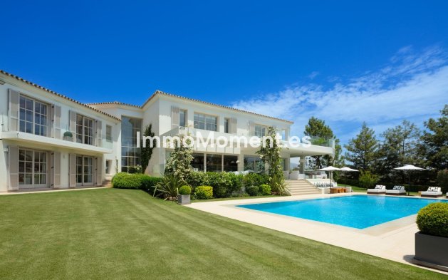 Bestaande woning - Vrijstaande villa - Marbella - Nueva Andalucía
