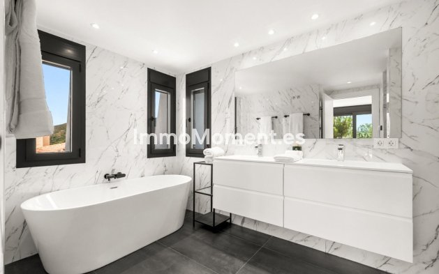 Bestaande woning - Vrijstaande villa - Marbella - Nueva Andalucía
