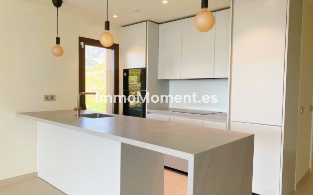 Resale - Apartment - Fuengirola - Higueron
