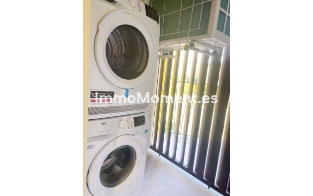 Resale - Apartment - Fuengirola - Higueron