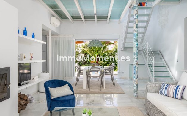 Resale - Detached villa - Marbella - Marbesa