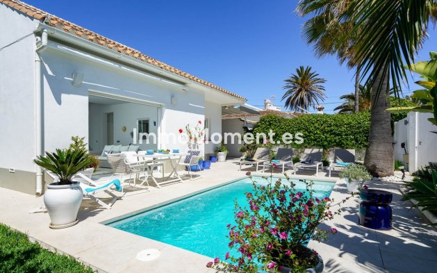 Resale - Detached villa - Marbella - Marbesa