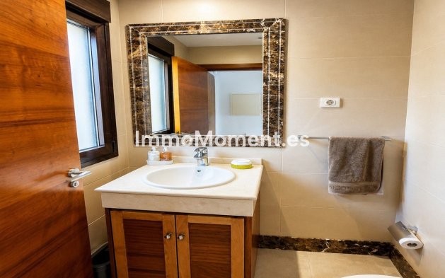 Bestaande woning - Vrijstaande villa - Estepona  - Estepona Centro