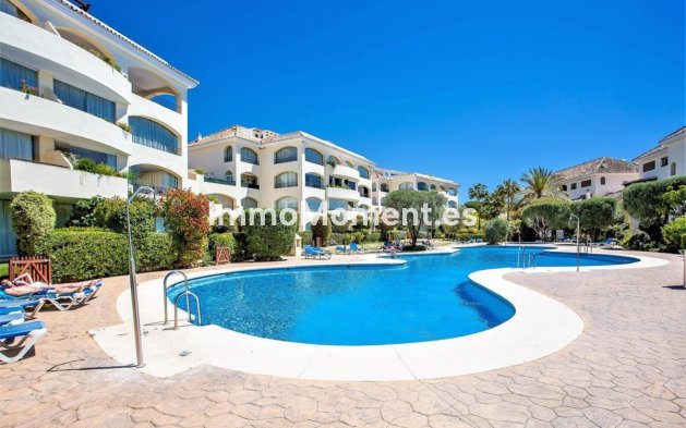 Resale - Apartment - Marbella - Bahía de Marbella