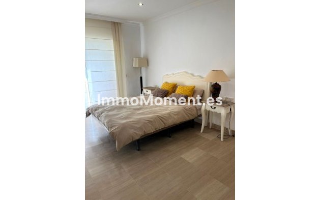 Resale - Apartment - Marbella - Bahía de Marbella