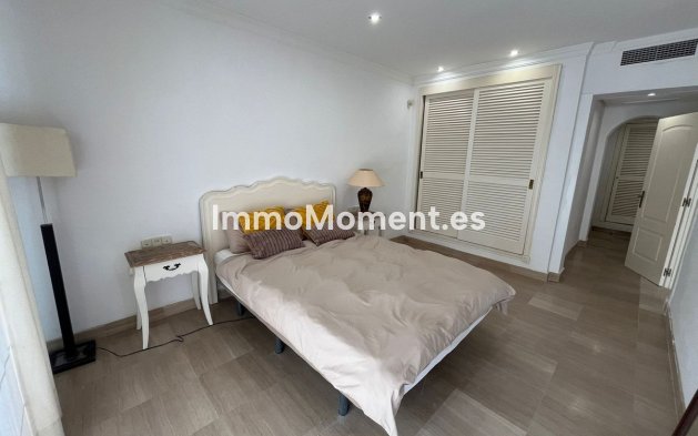 Resale - Apartment - Marbella - Bahía de Marbella