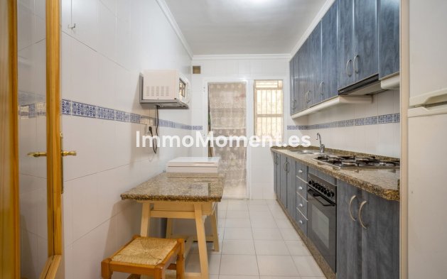 Reventa - Apartamento - Estepona  - Estepona Centro