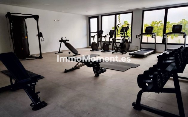 Resale - Apartment - Estepona - Bel Air