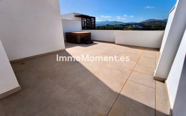 Resale - Apartment - Estepona - Bel Air
