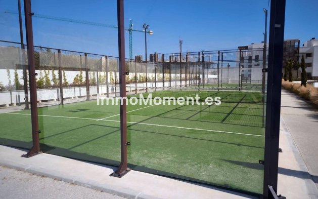 Resale - Apartment - Estepona - Bel Air