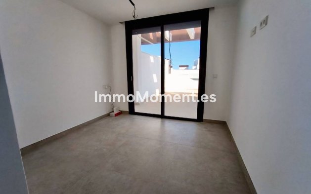 Resale - Apartment - Estepona - Bel Air