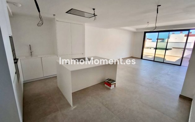 Resale - Apartment - Estepona - Bel Air