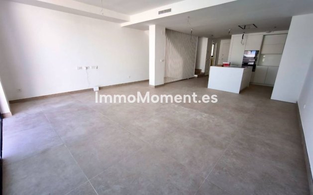 Resale - Apartment - Estepona - Bel Air