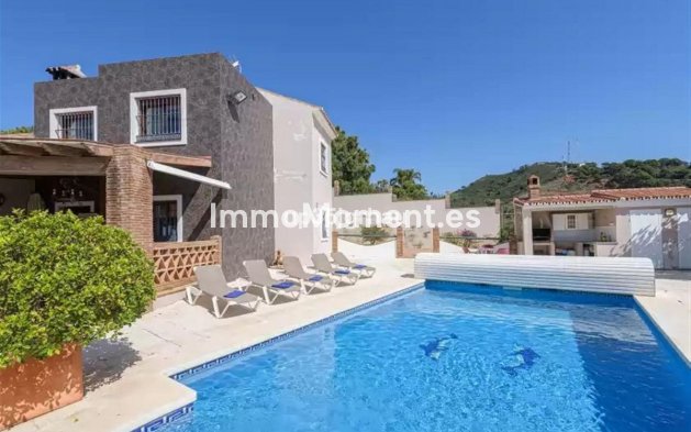 Wiederverkauf - Freistehende Villa - Estepona  - Estepona Centro