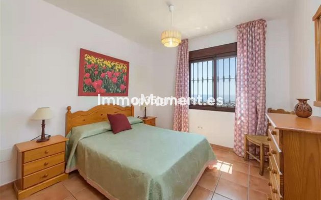 Wiederverkauf - Freistehende Villa - Estepona  - Estepona Centro