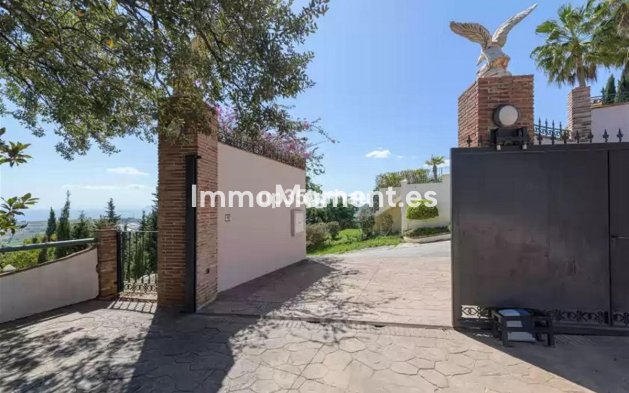 Wiederverkauf - Freistehende Villa - Estepona  - Estepona Centro