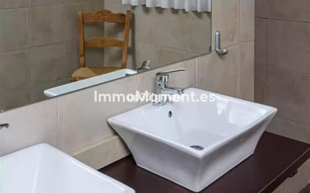 Wiederverkauf - Freistehende Villa - Estepona  - Estepona Centro