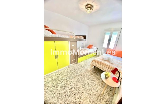Resale - Townhouse - Inland  - Istán