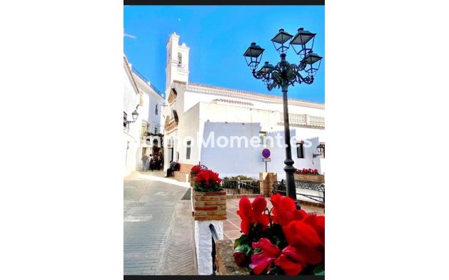 Resale - Townhouse - Inland  - Istán
