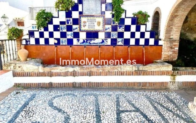 Resale - Townhouse - Inland  - Istán