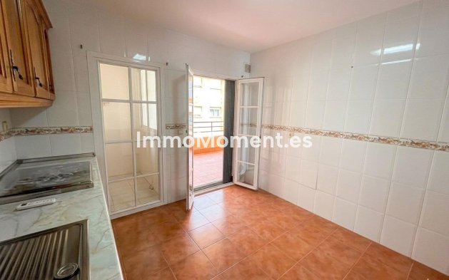 Resale - Apartment - Benalmadena - Benalmadena Centro