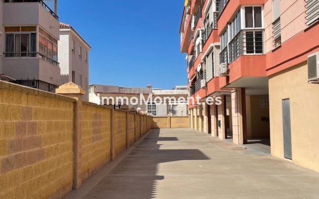 Resale - Apartment - Benalmadena - Benalmadena Centro