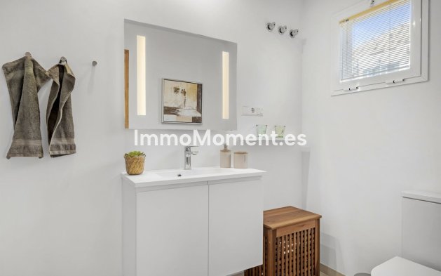 Resale - Apartment - Fuengirola - Higueron