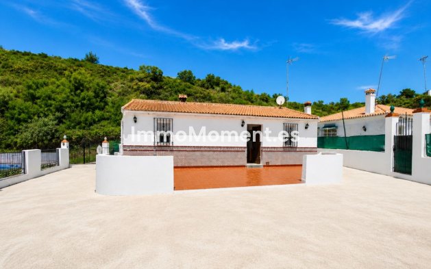 Bestaande woning - Landhuis - Estepona  - Estepona Centro