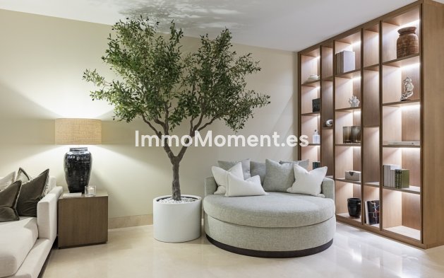 Resale - Apartment - Benahavís - La Quinta