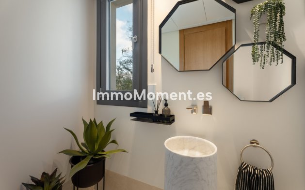 Resale - Apartment - Benahavís - La Quinta