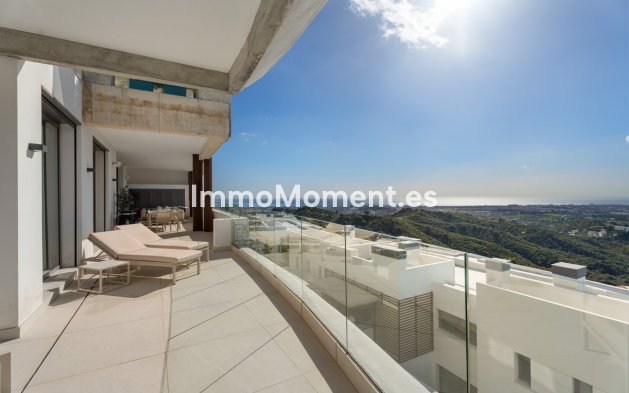 Resale - Apartment - Benahavís - La Quinta