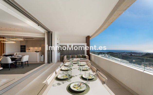 Resale - Apartment - Benahavís - La Quinta