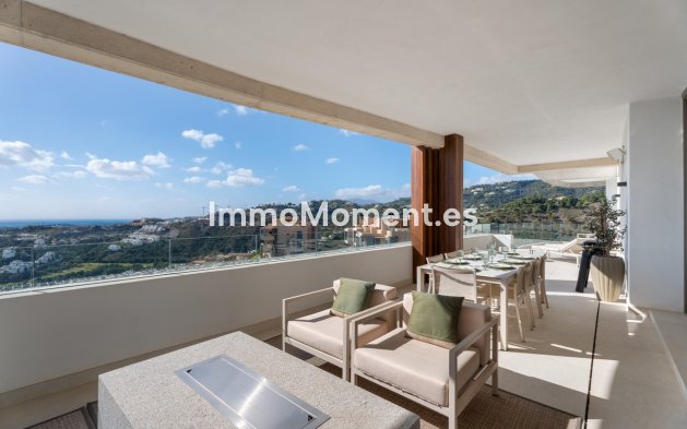 Resale - Apartment - Benahavís - La Quinta