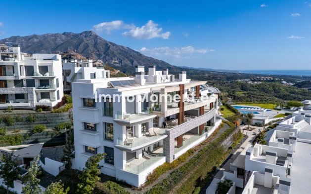 Resale - Apartment - Benahavís - La Quinta