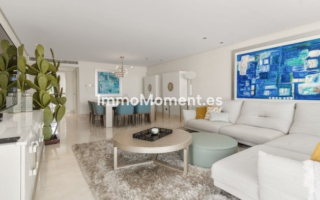 Resale - Apartment - Estepona - Estepona Centro