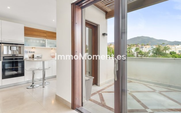 Resale - Apartment - Estepona - Estepona Centro