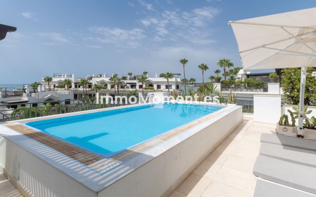 Resale - Apartment - Estepona - Estepona Centro