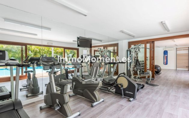 Resale - Apartment - Estepona - Estepona Centro