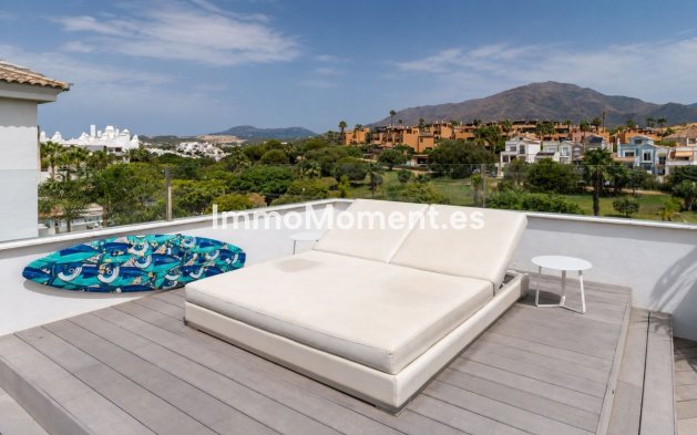 Resale - Apartment - Estepona - Estepona Centro