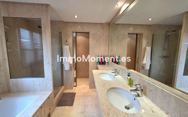 Revente - Maison mitoyenne - Estepona  - Costalita