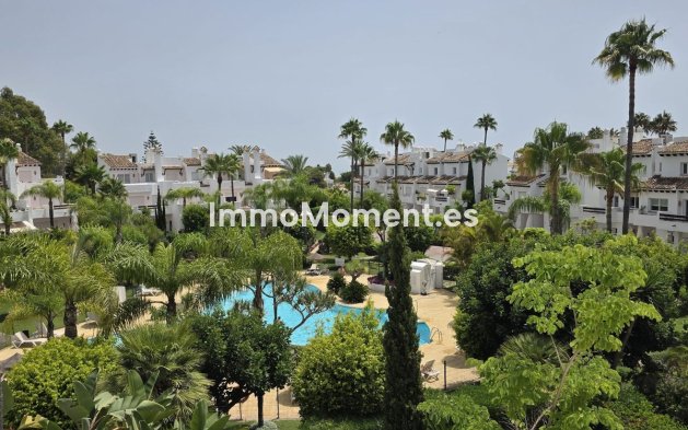 Revente - Maison mitoyenne - Estepona  - Costalita