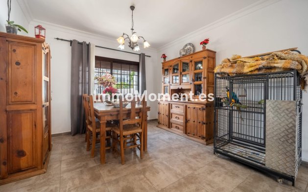 Wiederverkauf - Freistehende Villa - Estepona  - Estepona Centro