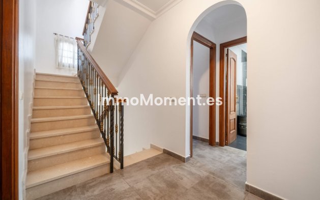 Wiederverkauf - Freistehende Villa - Estepona  - Estepona Centro