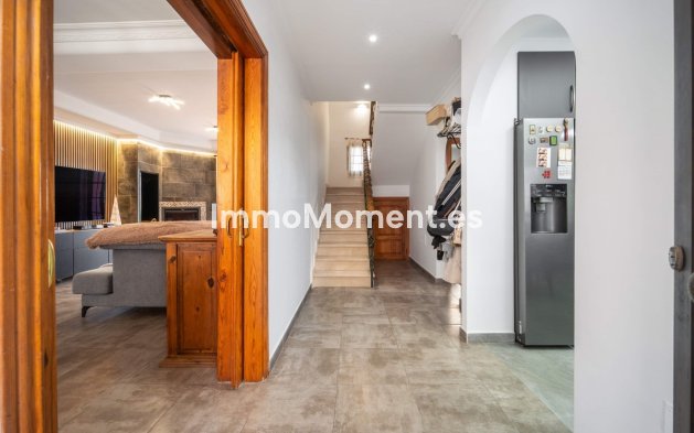Wiederverkauf - Freistehende Villa - Estepona  - Estepona Centro
