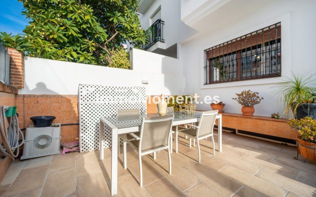 Wiederverkauf - Freistehende Villa - Estepona  - Estepona Centro