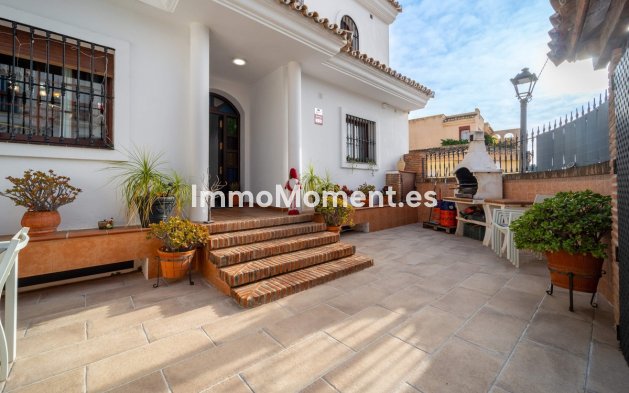 Wiederverkauf - Freistehende Villa - Estepona  - Estepona Centro