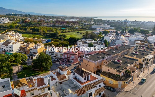 Wiederverkauf - Freistehende Villa - Estepona  - Estepona Centro